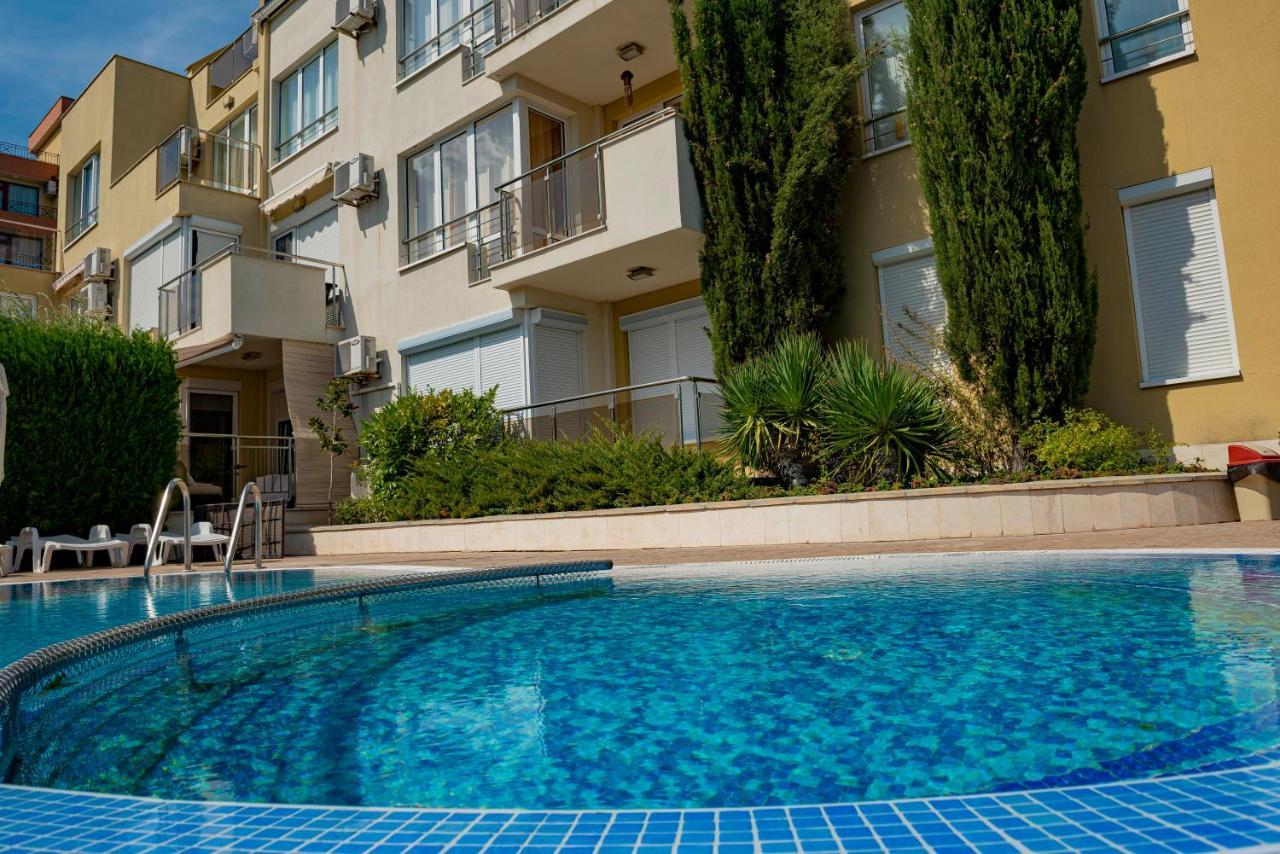 Menada Belle View Apartments Święty Włas Zewnętrze zdjęcie