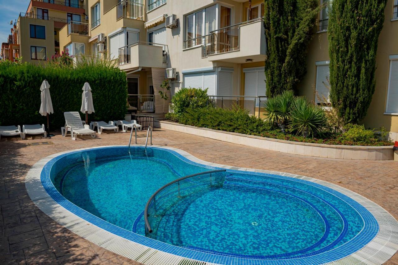 Menada Belle View Apartments Święty Włas Zewnętrze zdjęcie