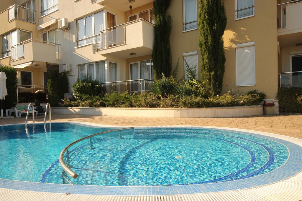 Menada Belle View Apartments Święty Włas Zewnętrze zdjęcie